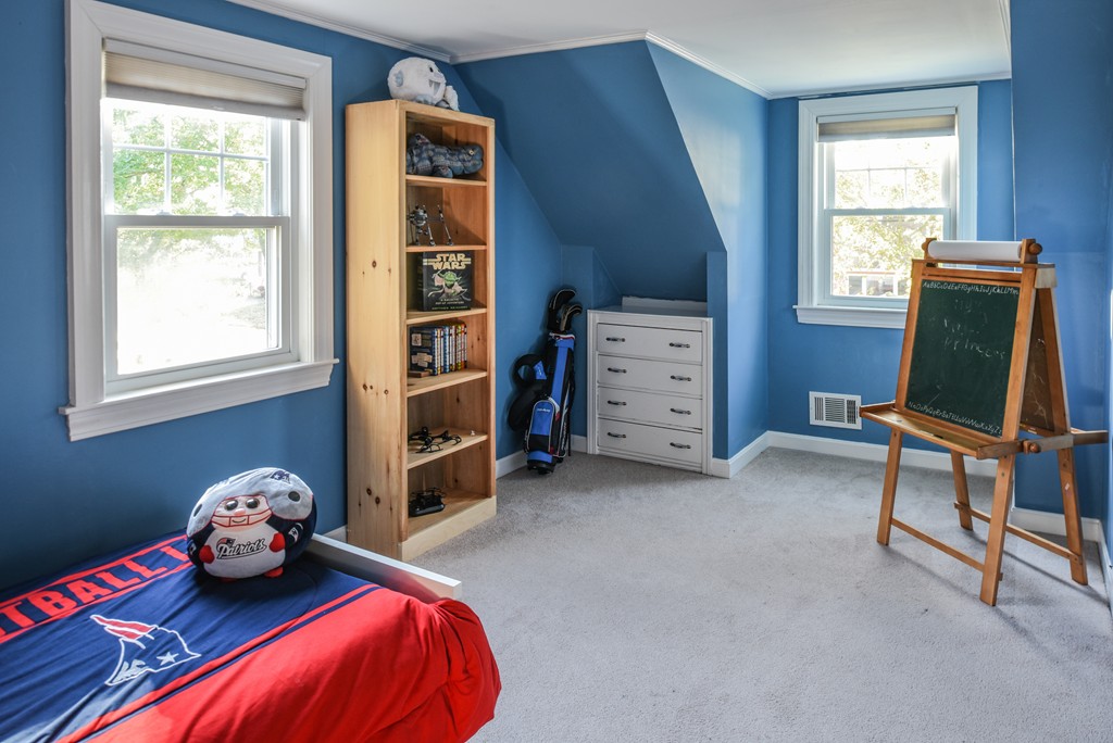 11 Chipman Road Beverly, MA 01915 - Photo 17 of 27 Gallery Image 17