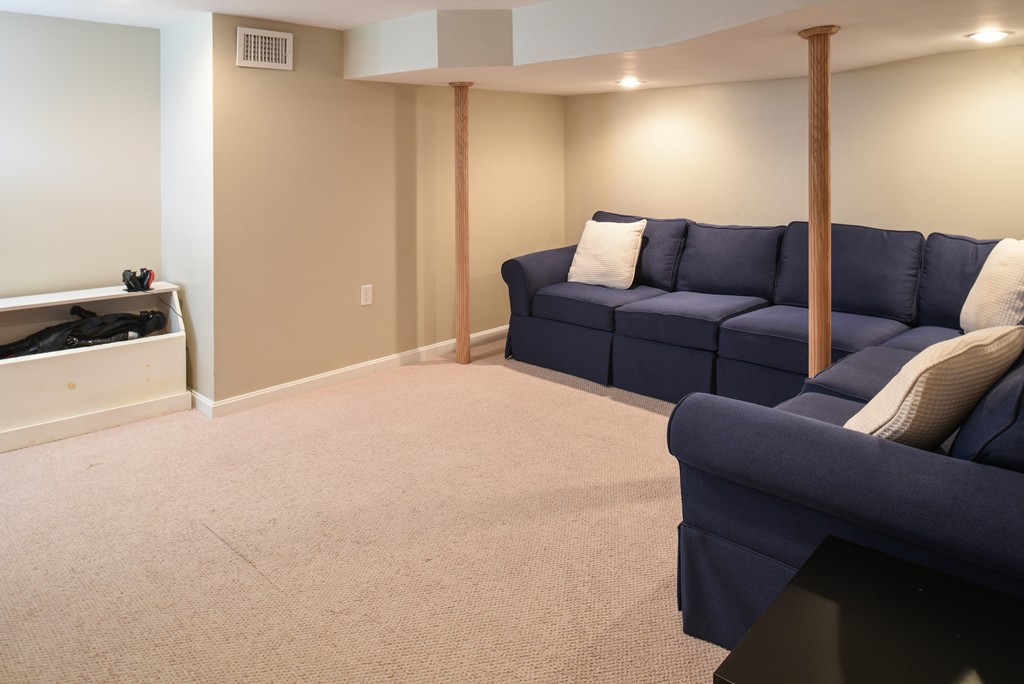 11 Chipman Road Beverly, MA 01915 - Photo 19 of 27 Gallery Image 19