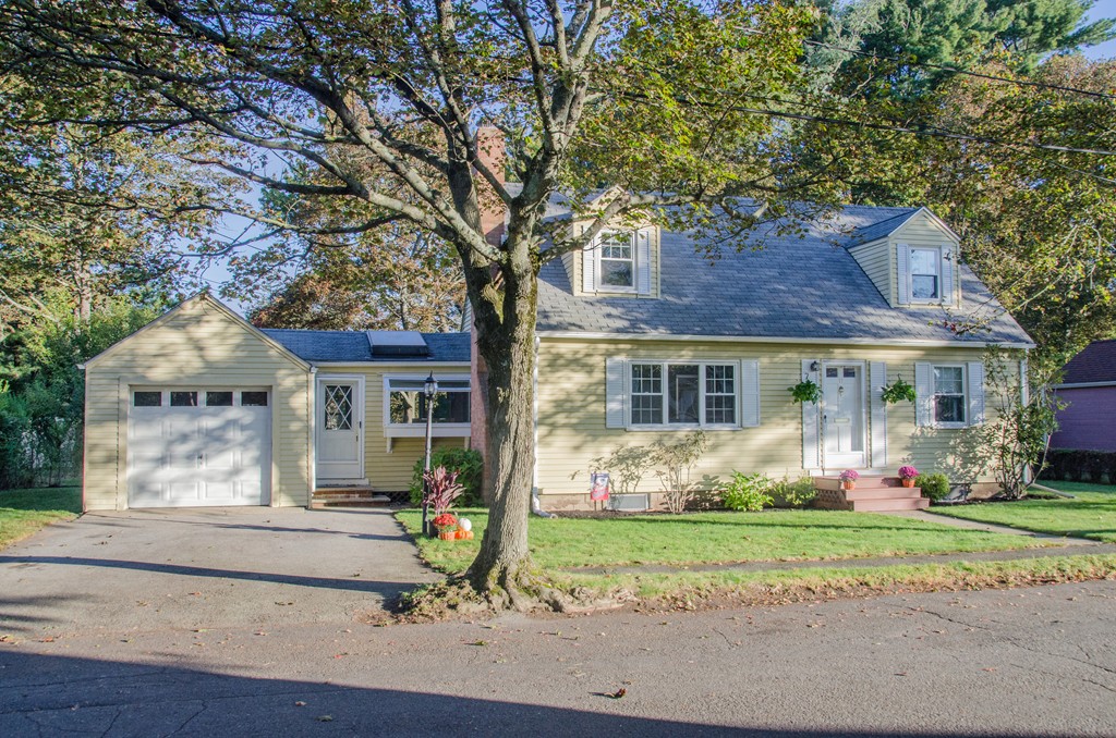 11 Chipman Road Beverly, MA 01915 - Photo 23 of 27 Gallery Image 23