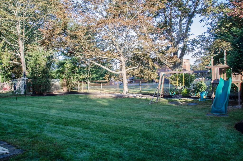 11 Chipman Road Beverly, MA 01915 - Photo 25 of 27 Gallery Image 25