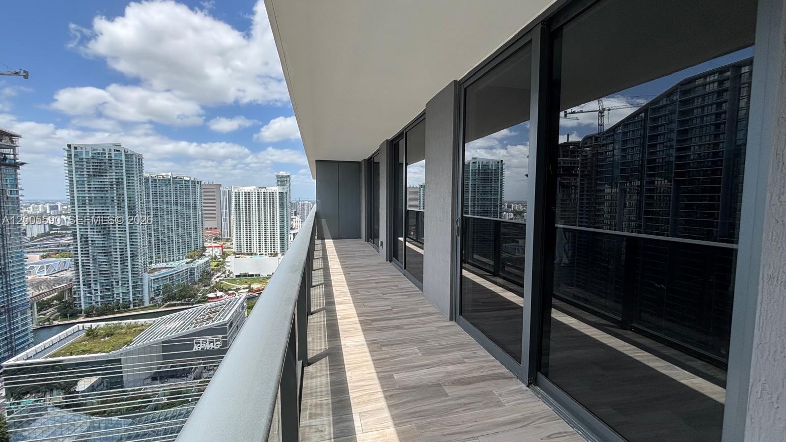 801 South Miami Avenue, Unit 3510 Miami, FL 33131 - Photo 23 of 27