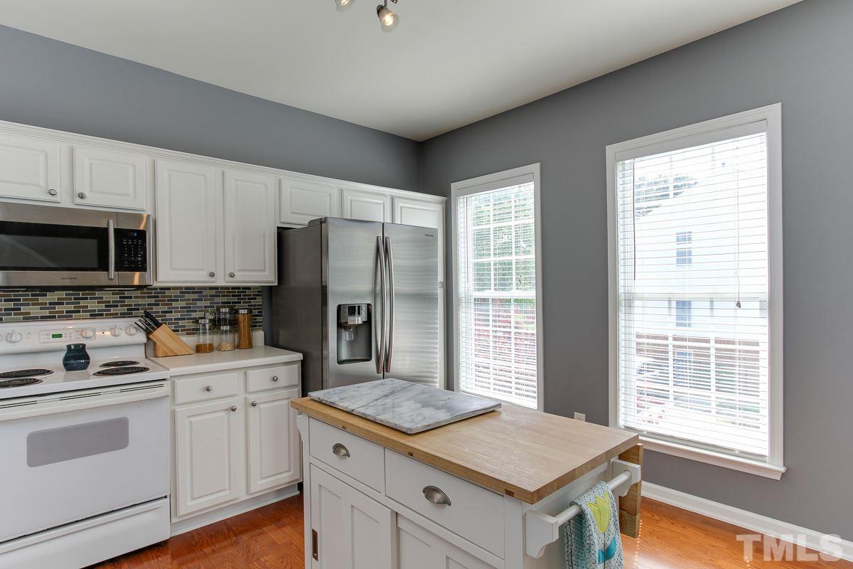7036 Mead Lane Raleigh, NC 27613 - Photo 11 of 25