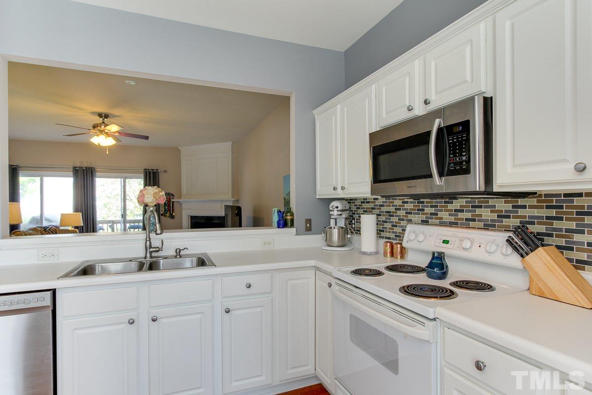 7036 Mead Lane Raleigh, NC 27613 - Photo 13 of 25