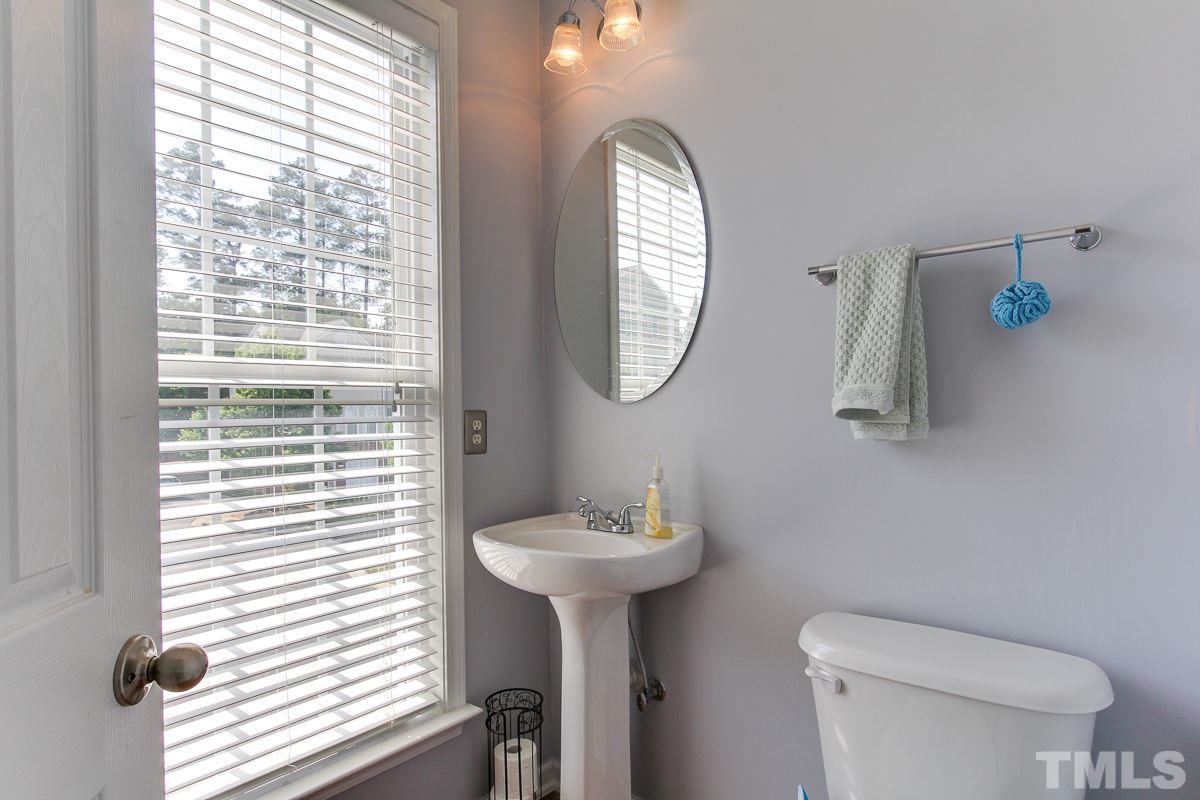 7036 Mead Lane Raleigh, NC 27613 - Photo 14 of 25