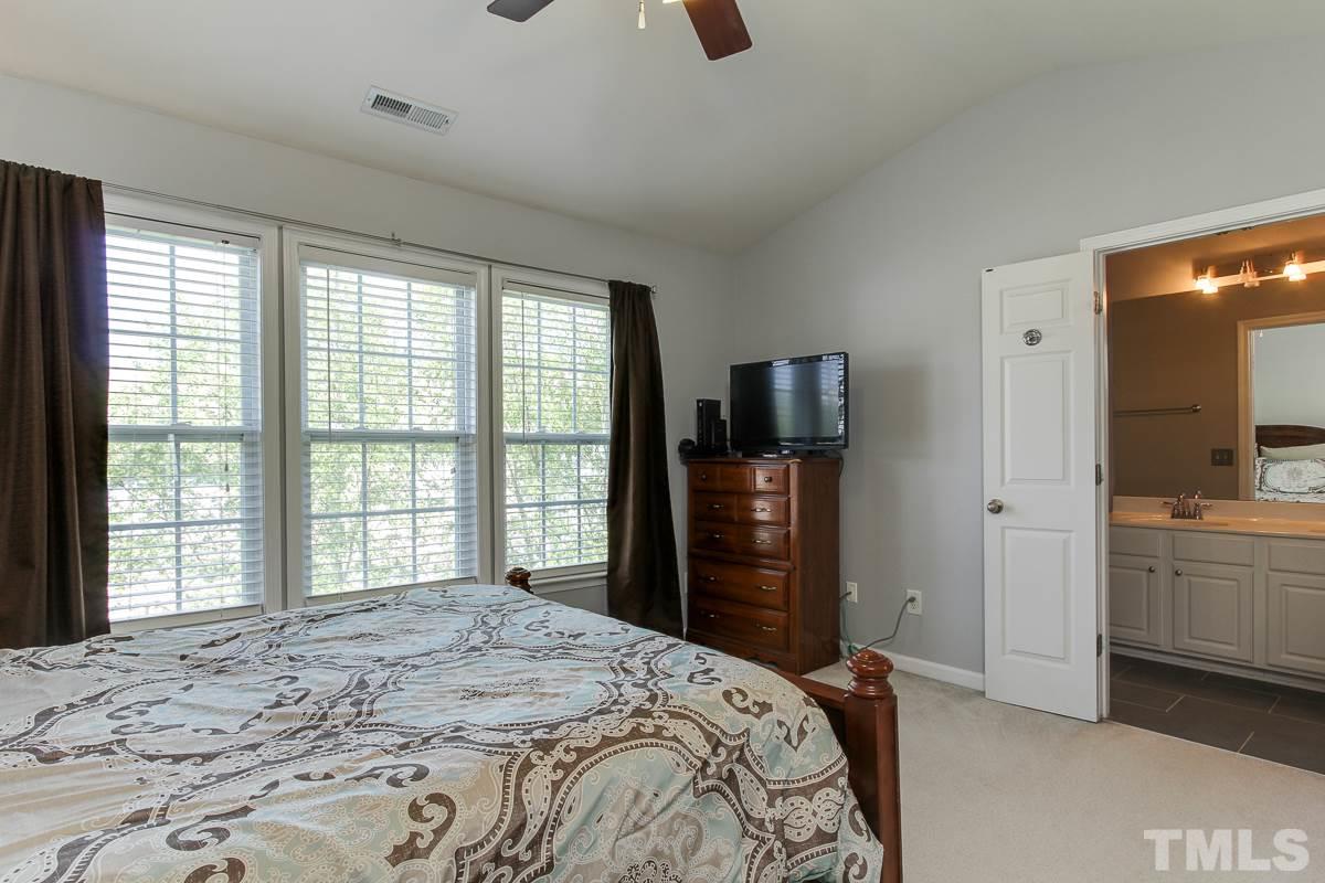 7036 Mead Lane Raleigh, NC 27613 - Photo 16 of 25