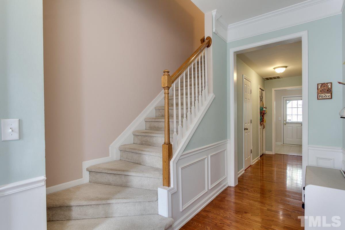 7036 Mead Lane Raleigh, NC 27613 - Photo 3 of 25