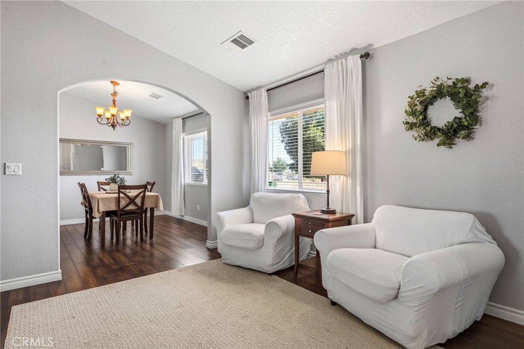 11385 Trinity Road Oak Hills, CA 92344 - Photo 7 of 38