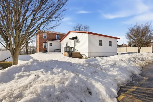 a store with lots of different colored cloths