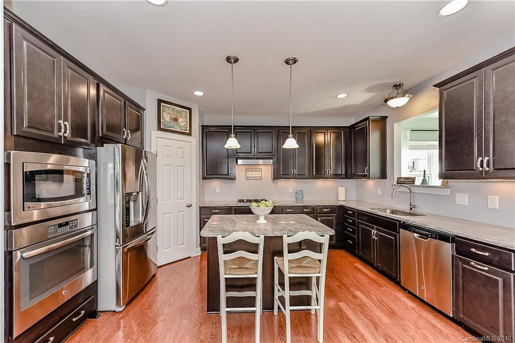 1203 Rockwell View Road Matthews, NC 28105 - Photo 10 of 24 Gallery Image 10