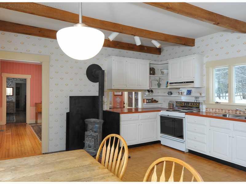 443 Gray Road North Yarmouth, ME 04097 - Photo 7 of 32 Kitchen.