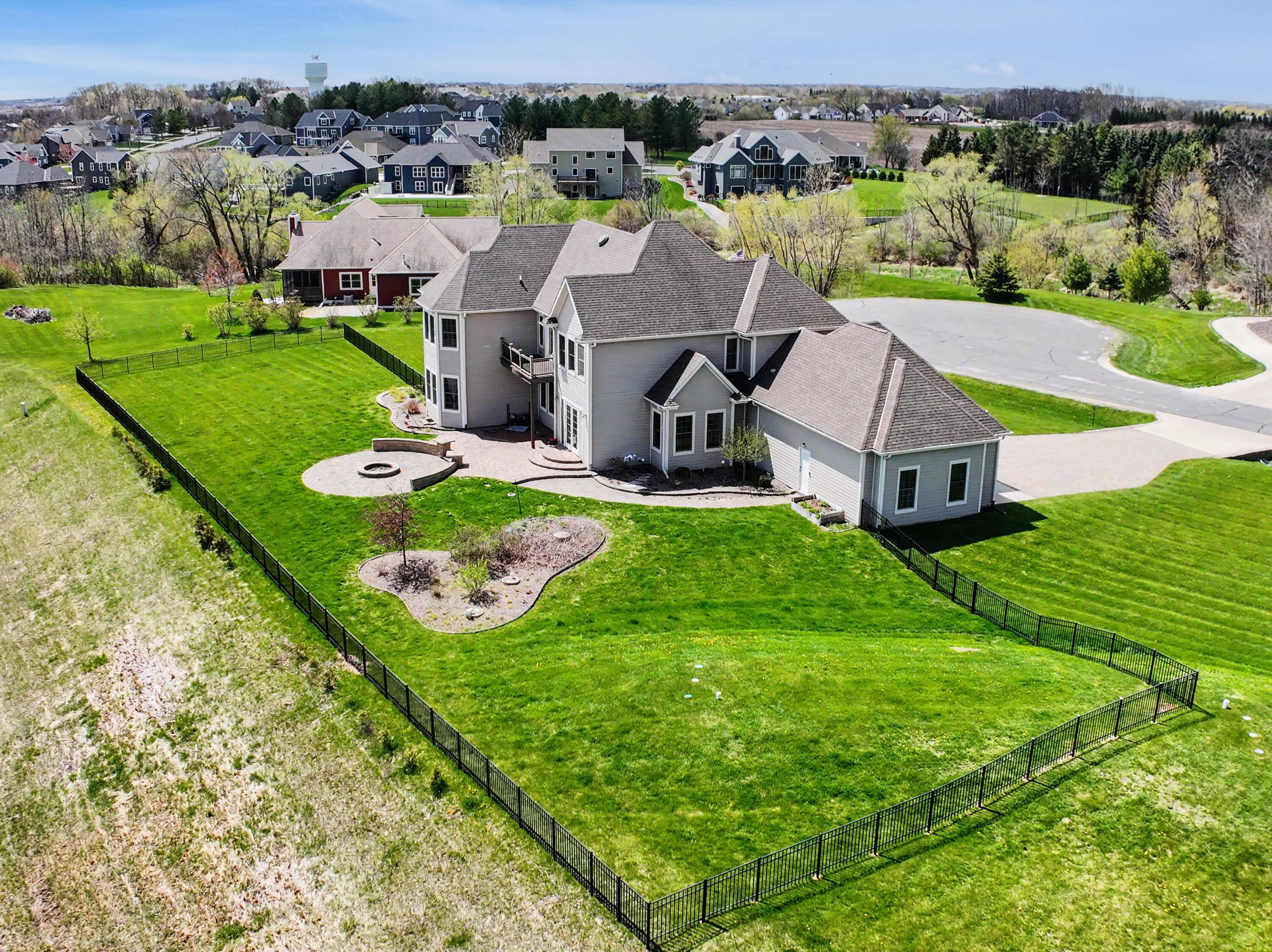 3268 Bay Hill Road Port Washington, WI 53074 - Photo 6 of 46 DJI_20260428085912_0065_D