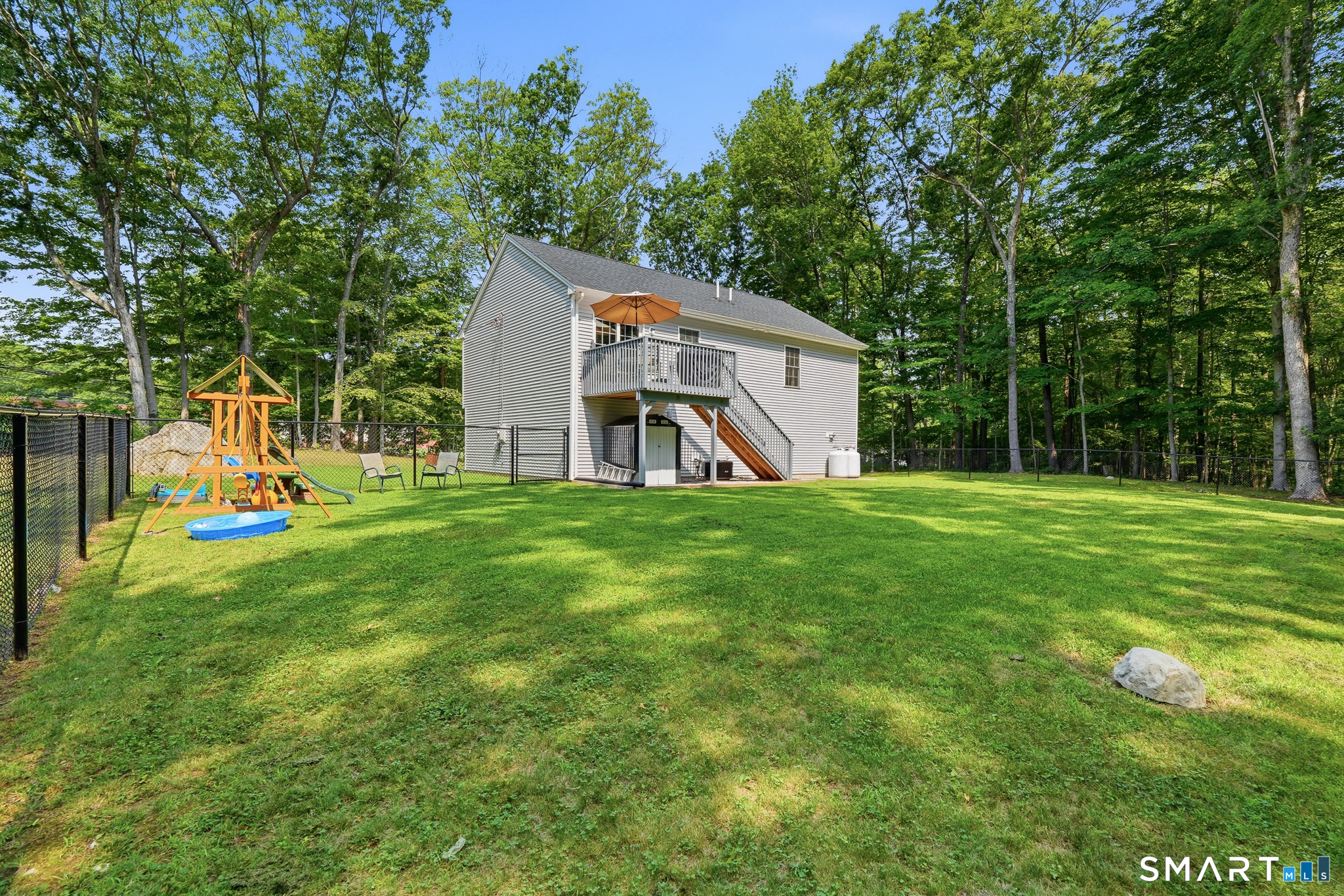 845 Old Colchester Road Montville, CT 06370 - Photo 33 of 38