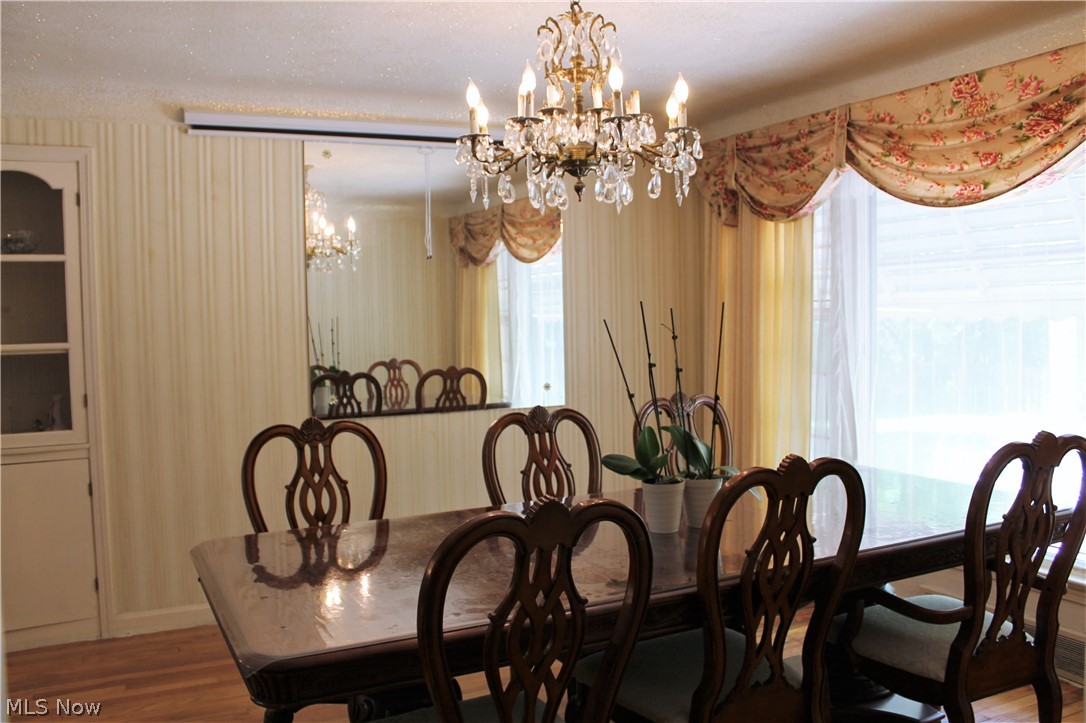 15781 Cleviden Road Cleveland, OH 44112 - Photo 4 of 35 Gallery Image 4