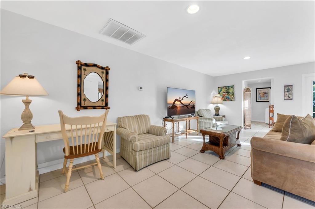 2772 Riverview Drive Naples, FL 34112 - Photo 5 of 33 Unit A - Foyer