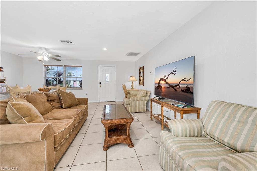 2772 Riverview Drive Naples, FL 34112 - Photo 6 of 33 Unit A - Living Room