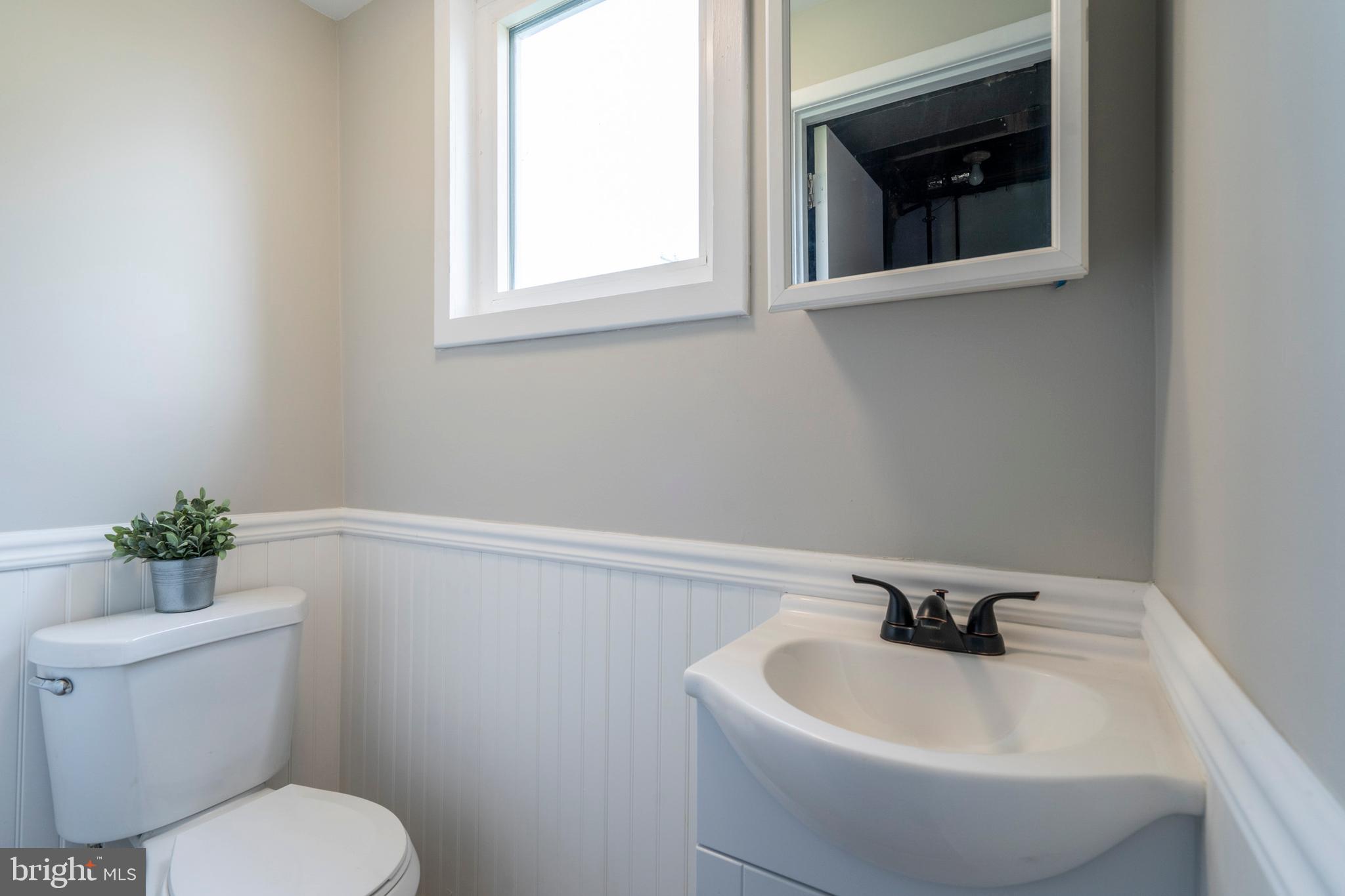 112 Blue Ridge Road Plymouth Meeting, PA 19462 - Photo 24 of 25 Lower Level Powder Room