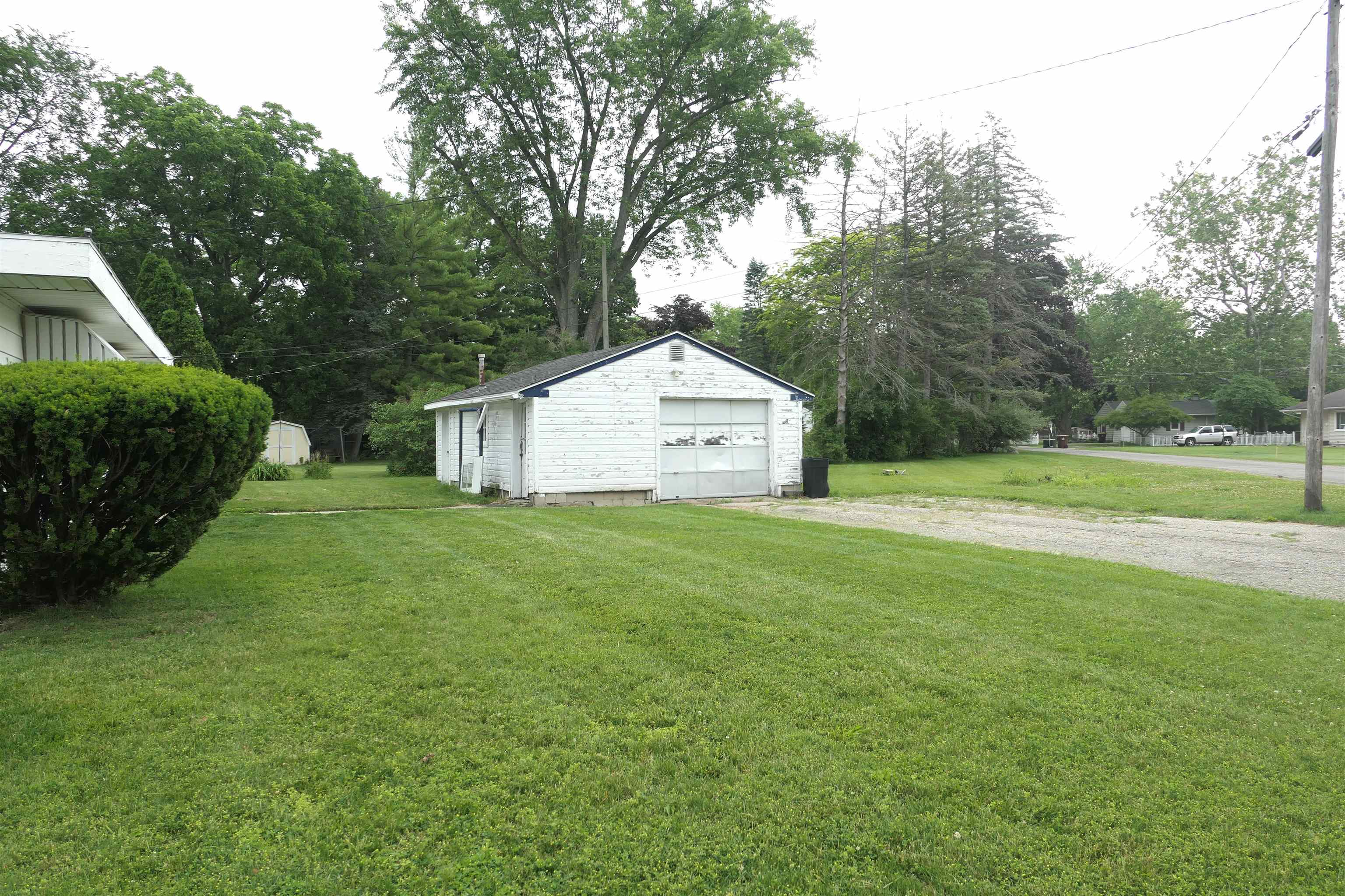135 Riverside Drive Alma, MI 48801 - Photo 23 of 25