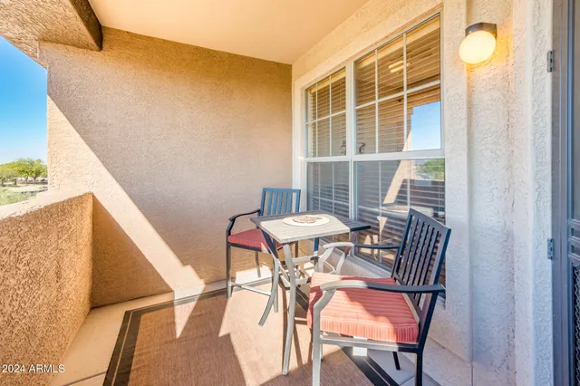 $234,900 | 14950 West Mountain View Boulevard, Unit 1305, Surprise, AZ 85374