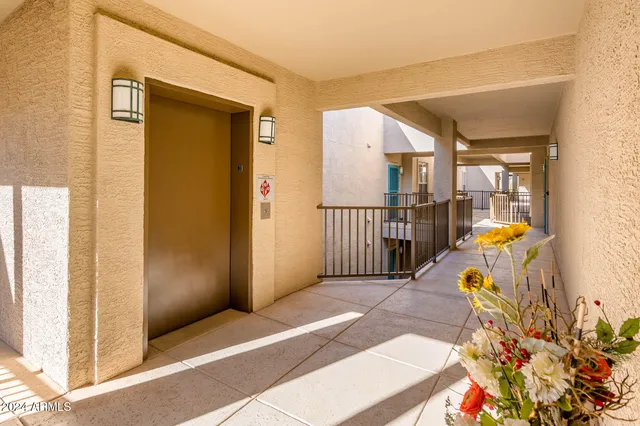 $234,900 | 14950 West Mountain View Boulevard, Unit 1305, Surprise, AZ 85374