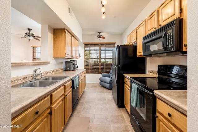 $234,900 | 14950 West Mountain View Boulevard, Unit 1305, Surprise, AZ 85374