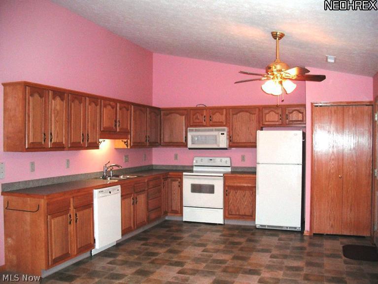 808 Ryan Road, Unit 8 Medina, OH 44256 - Photo 5 of 16 Gallery Image 5