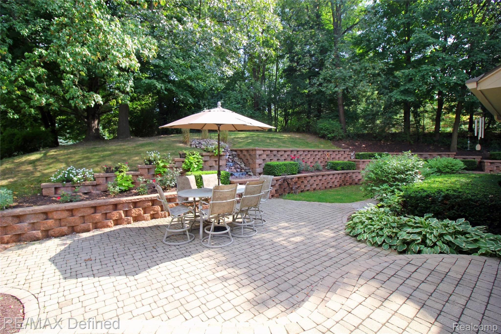 1360 Kingsview Avenue Rochester, MI 48309 - Photo 23 of 27 Extensive Use of Brickpavers