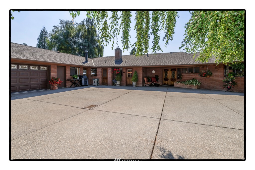 2726 North Laventure Road Mount Vernon, WA 98273 - Photo 1 of 19 Gallery Image 1