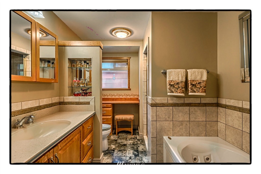 2726 North Laventure Road Mount Vernon, WA 98273 - Photo 11 of 19 Gallery Image 11