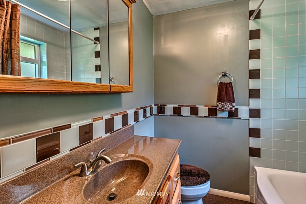 2726 North Laventure Road Mount Vernon, WA 98273 - Photo 15 of 19 Gallery Image 15