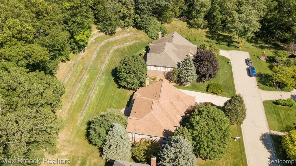 2817 Eagle Drive Rochester Hills, MI 48309 - Photo 5 of 31