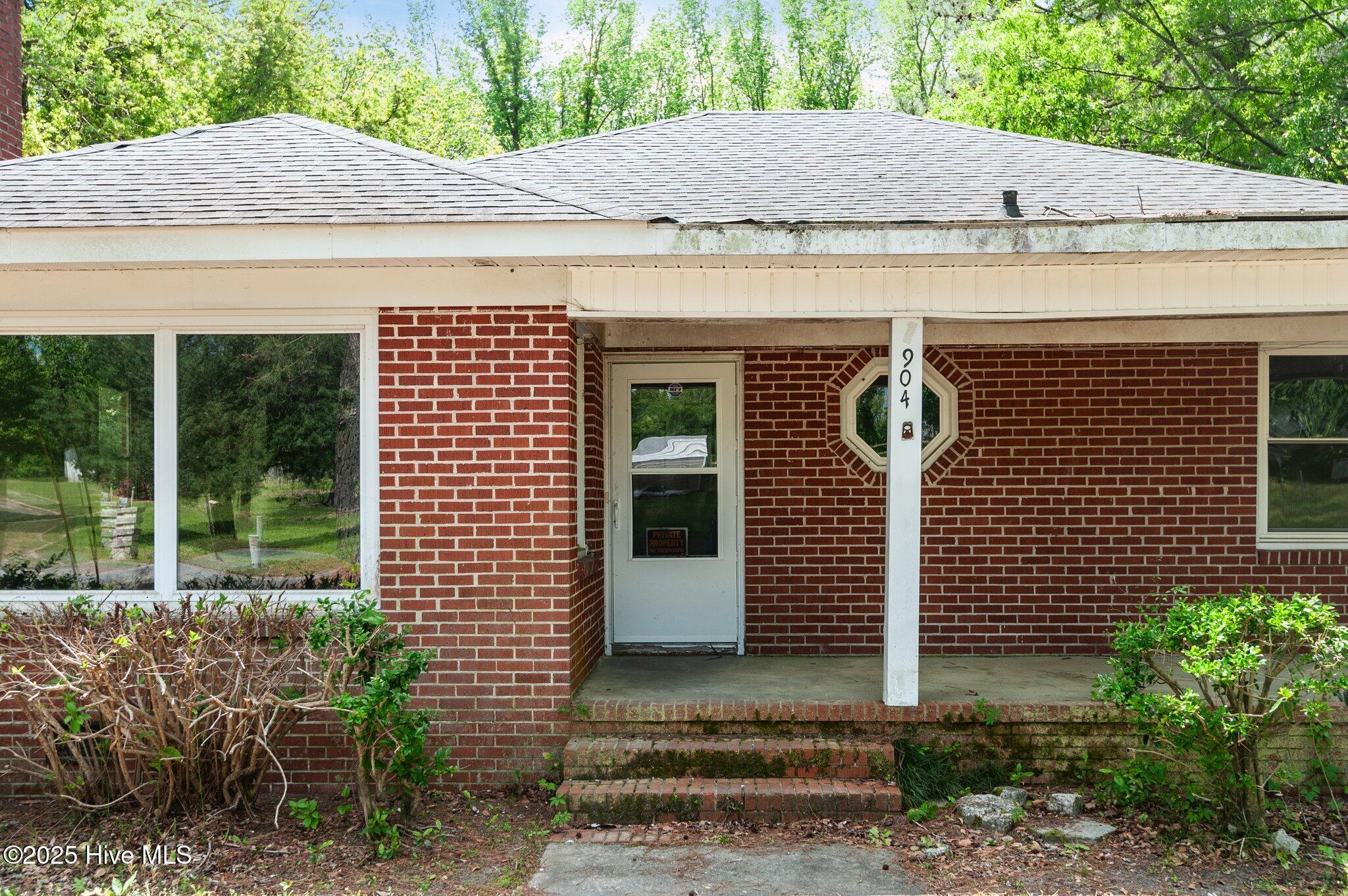 904 Liberty Hill Road Kinston, NC 28501 - Photo 32 of 53 Front Entrance - North facing
