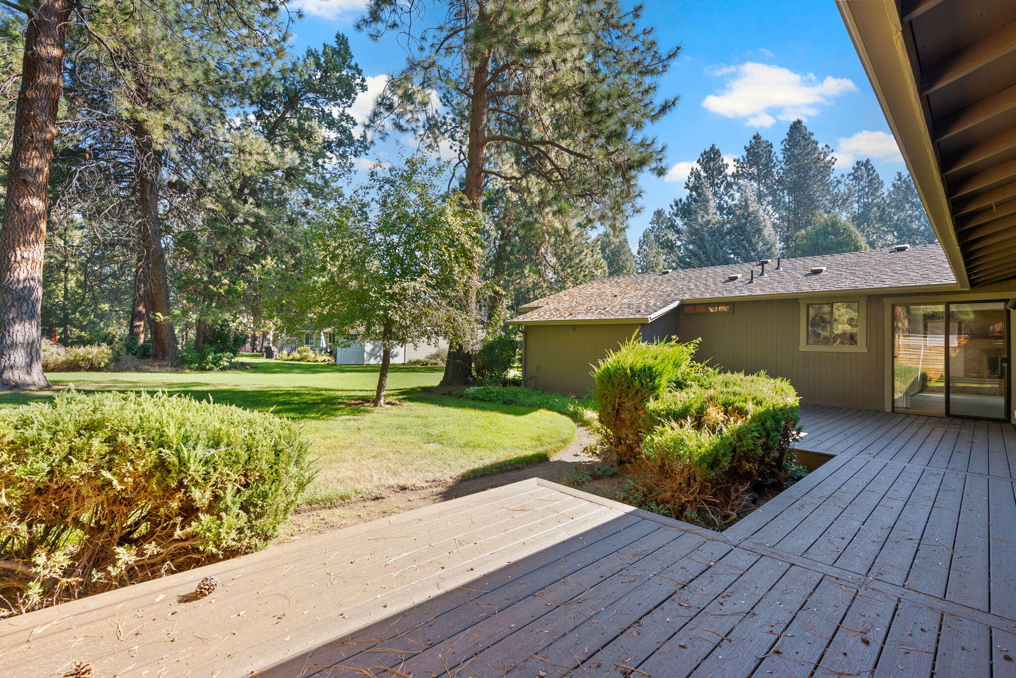 20388 Tailblock Road Bend, OR 97702 - Photo 38 of 56 65-web-or-mls-Riley Visuals-65