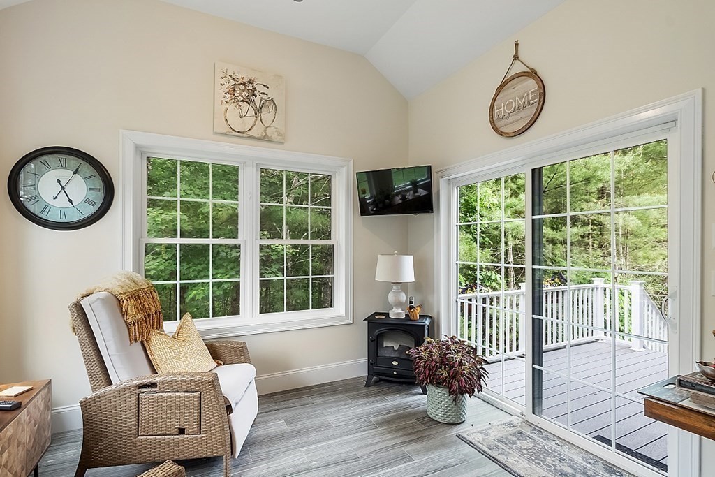 33 Cobblestone Drive, Unit 33 Hudson, NH 03051 - Photo 13 of 40 Gallery Image 13