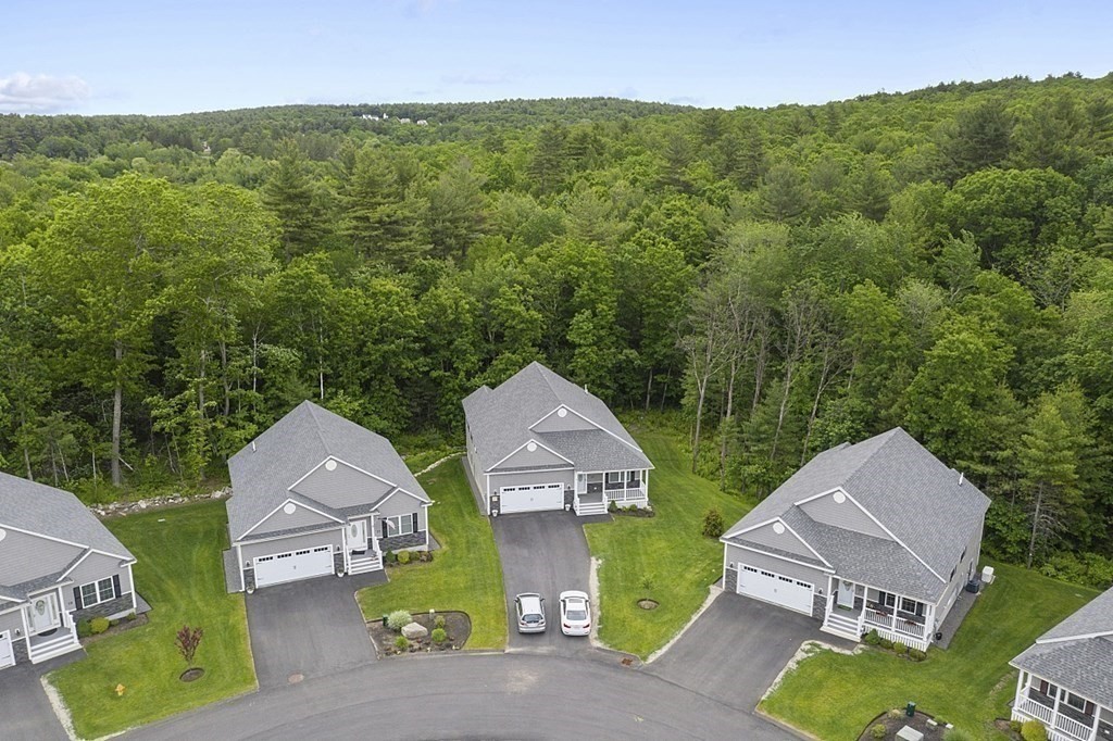 33 Cobblestone Drive, Unit 33 Hudson, NH 03051 - Photo 39 of 40 Gallery Image 39
