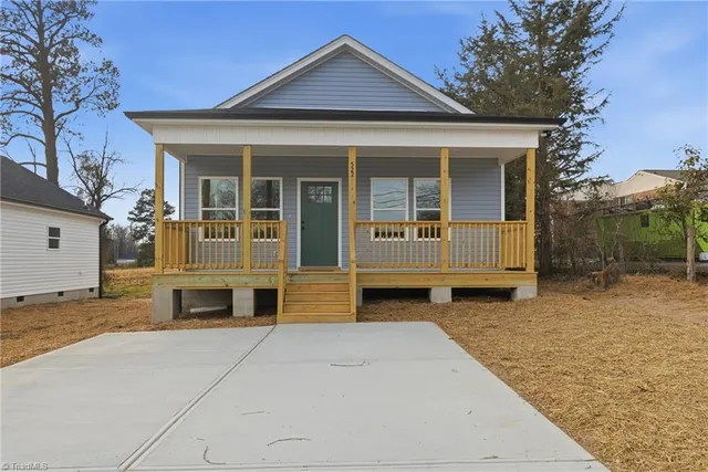 $255,900 | 522 North Beaumont Avenue, Burlington, NC 27217