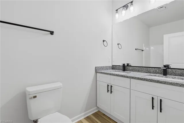 $255,900 | 522 North Beaumont Avenue, Burlington, NC 27217