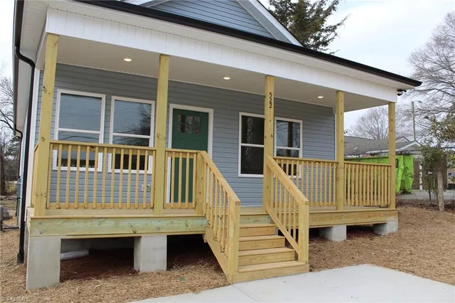 $255,900 | 522 North Beaumont Avenue, Burlington, NC 27217