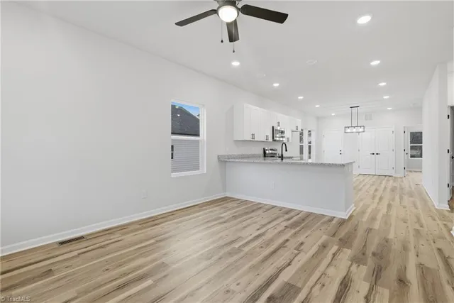 $255,900 | 522 North Beaumont Avenue, Burlington, NC 27217