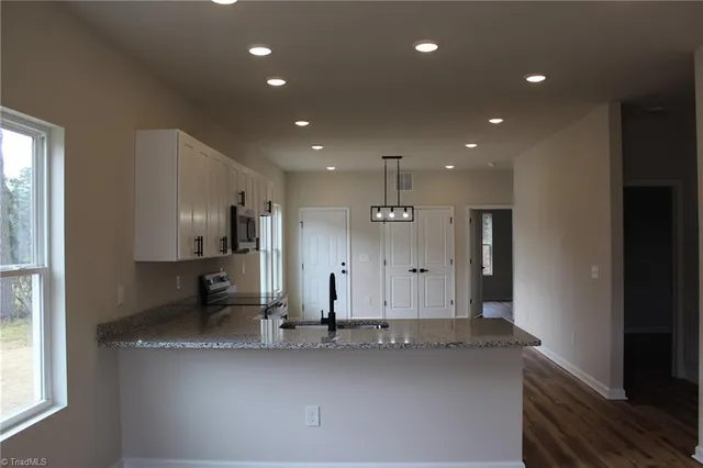 $255,900 | 522 North Beaumont Avenue, Burlington, NC 27217