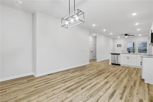 $255,900 | 522 North Beaumont Avenue, Burlington, NC 27217