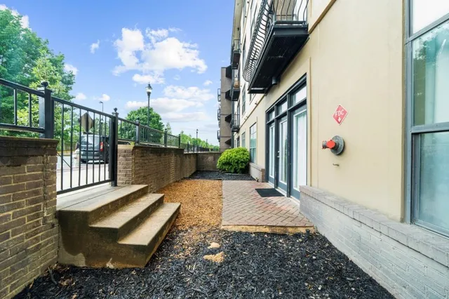 $344,900 | 5300 Peachtree Road, Unit 1608, Chamblee, GA 30341