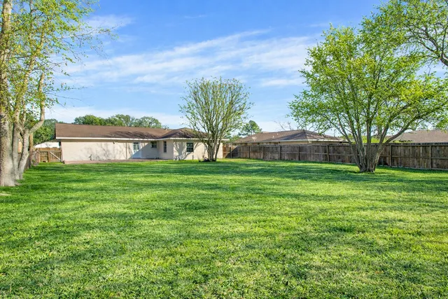 $199,000 | 506 Edgebrook Drive, Houston, TX 77034