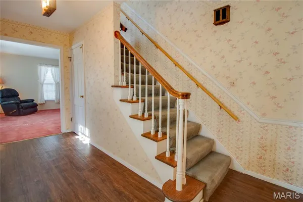 $289,900 | 1707 Cordell Court, Godfrey, IL 62035