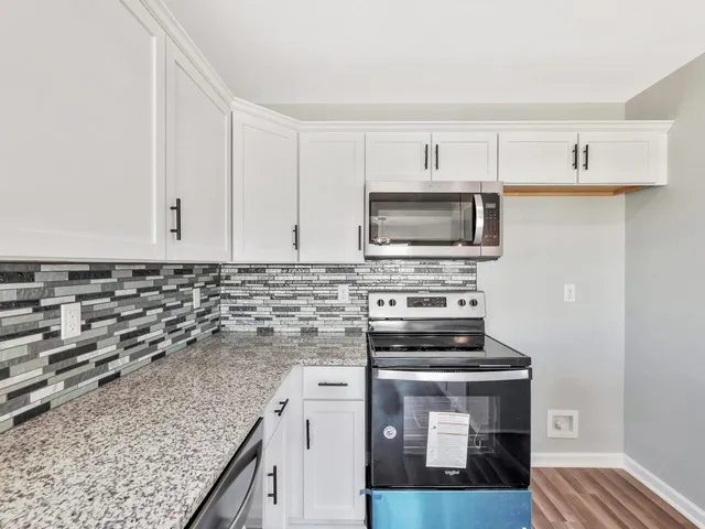 $260,000 | 5518 South Victoria Court, Wichita, KS 67216