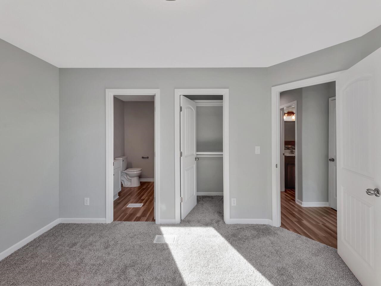 5518 South Victoria Court Wichita, KS 67216 - Photo 15 of 35