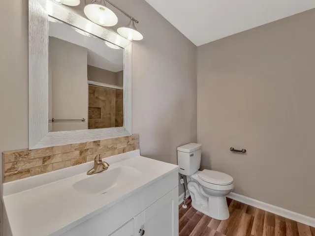 $260,000 | 5518 South Victoria Court, Wichita, KS 67216