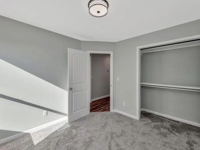 $260,000 | 5518 South Victoria Court, Wichita, KS 67216