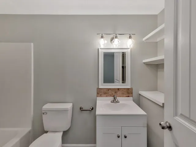 $260,000 | 5518 South Victoria Court, Wichita, KS 67216