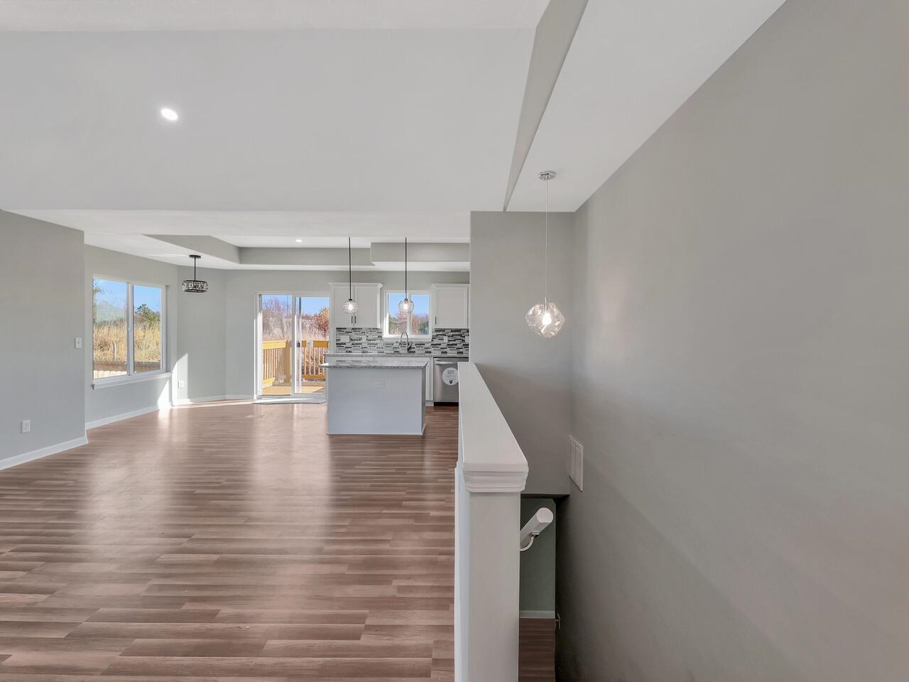 5518 South Victoria Court Wichita, KS 67216 - Photo 3 of 35