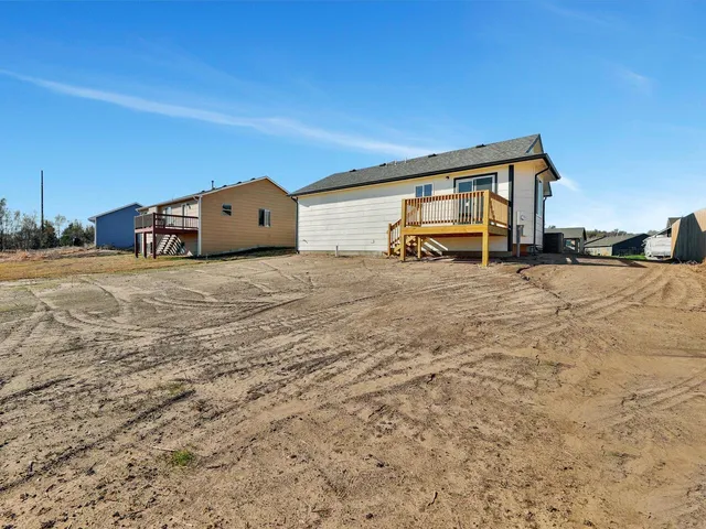 $260,000 | 5518 South Victoria Court, Wichita, KS 67216